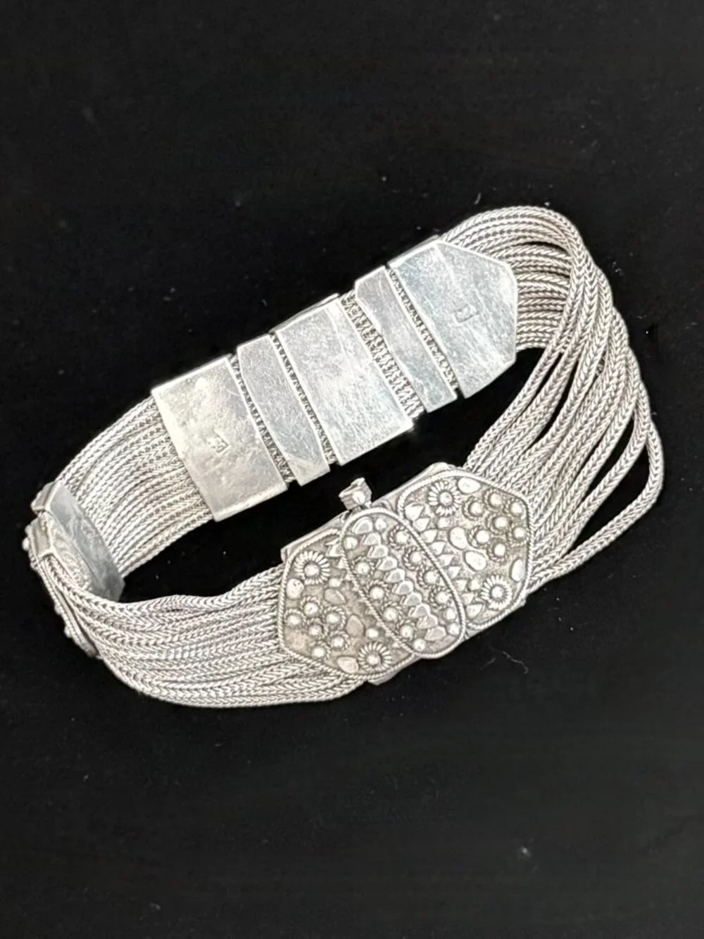 VINTAGE ORNATE MULTI-STRAND SILVER FOXTAIL W/GARNETS BRACELET